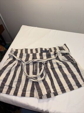 Indigo Rising Striped Tie-Waist Women's Shorts - Black & White